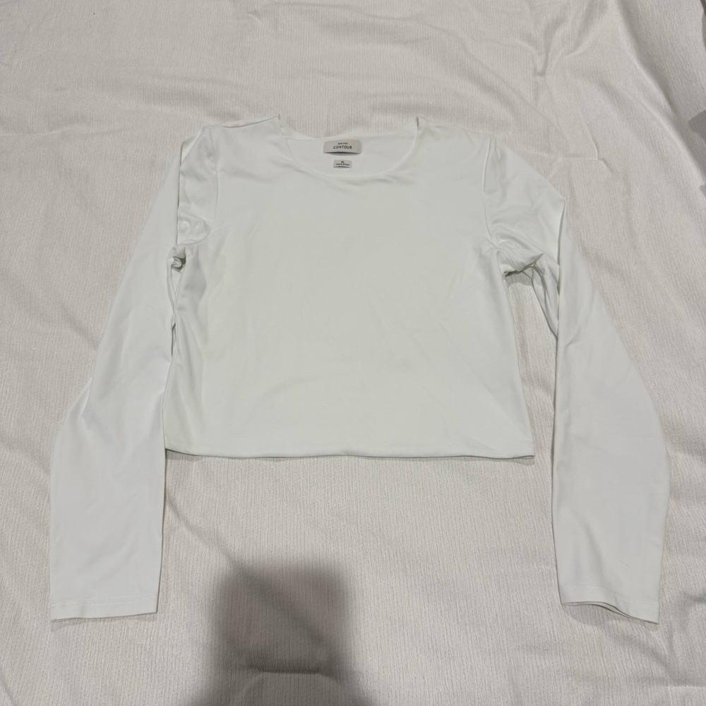 Aritzia White Long Sleeve Women's Top